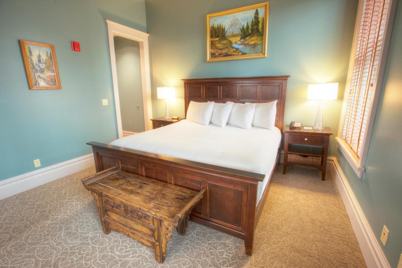 Montvale Hotel (Adults Only) Spokane Exterior photo