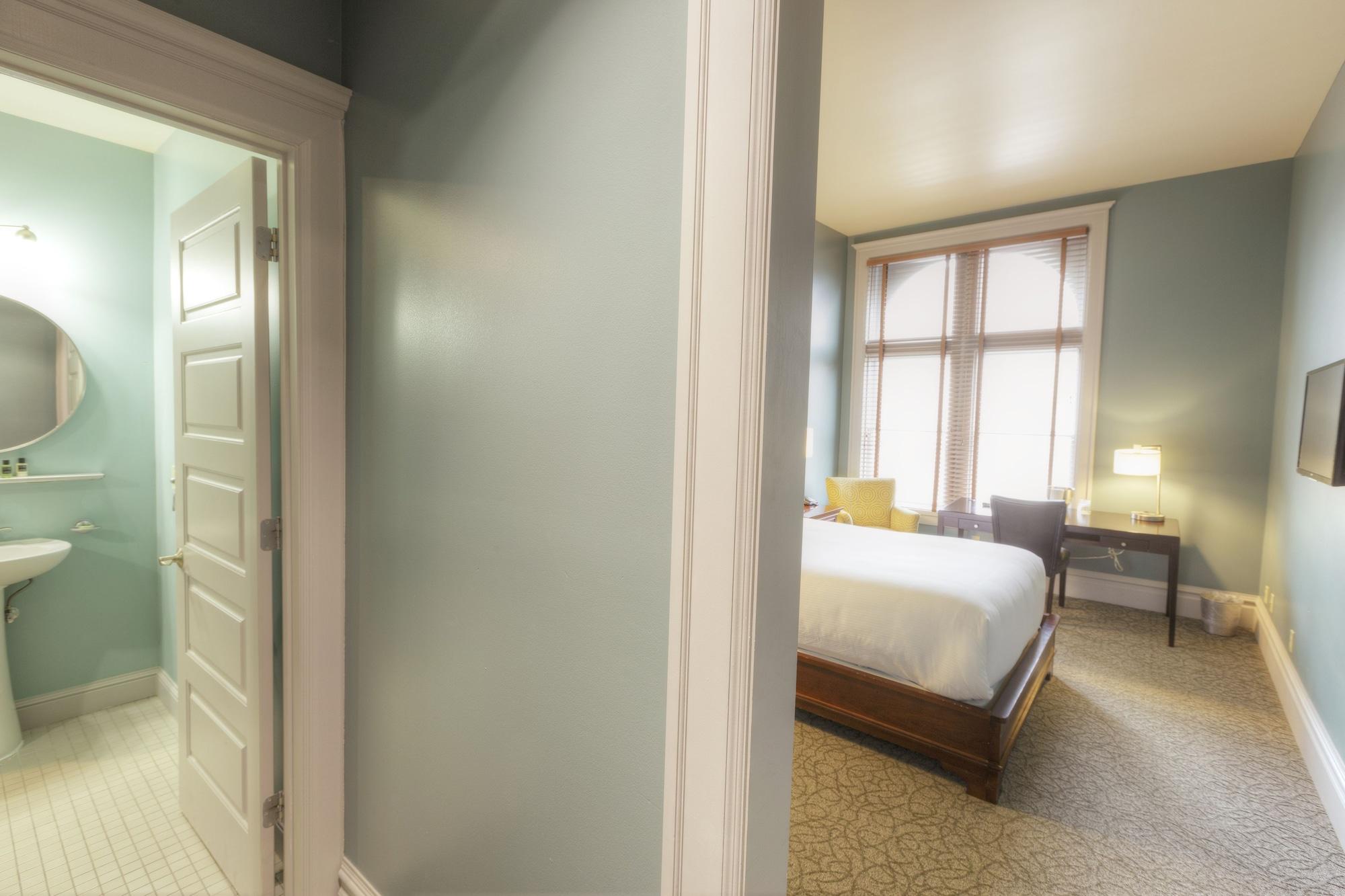 Montvale Hotel (Adults Only) Spokane Exterior photo
